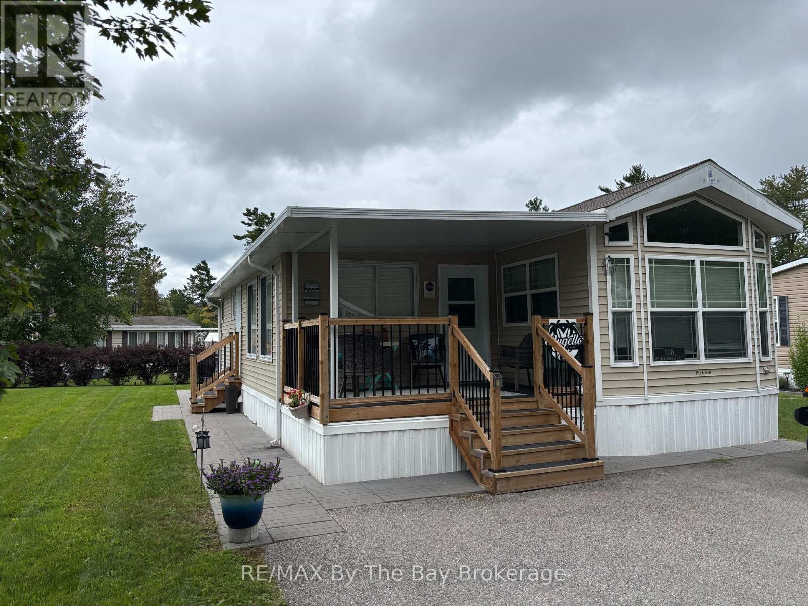 Photo 13 of 108 Madawaska Trail, Wasaga Beach ON