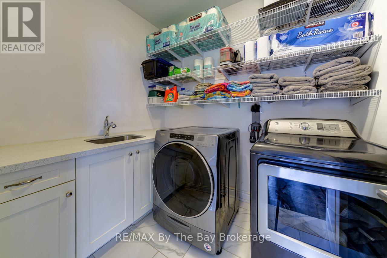 Photo 4 of 287 Robinson Road, Wasaga Beach ON