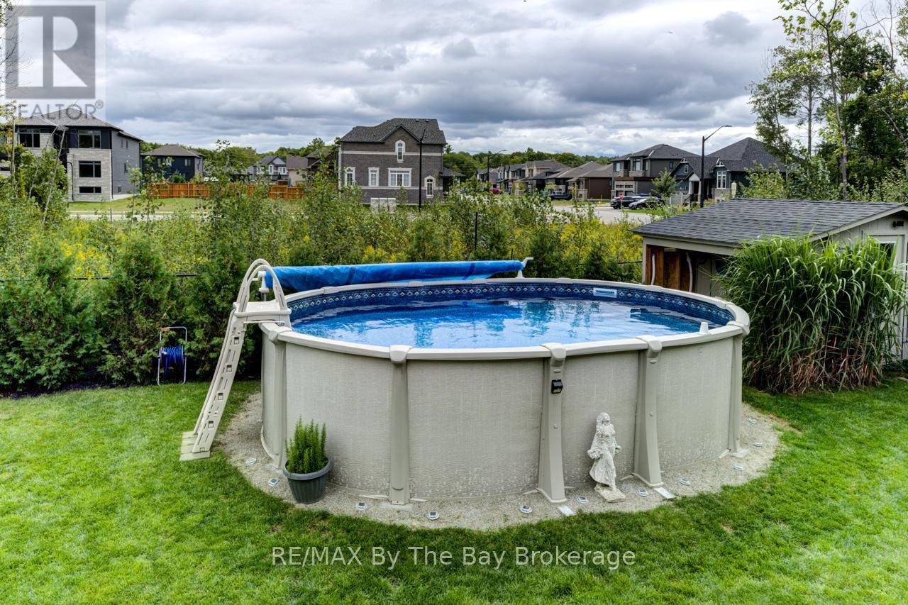 Photo 21 of 287 Robinson Road, Wasaga Beach ON