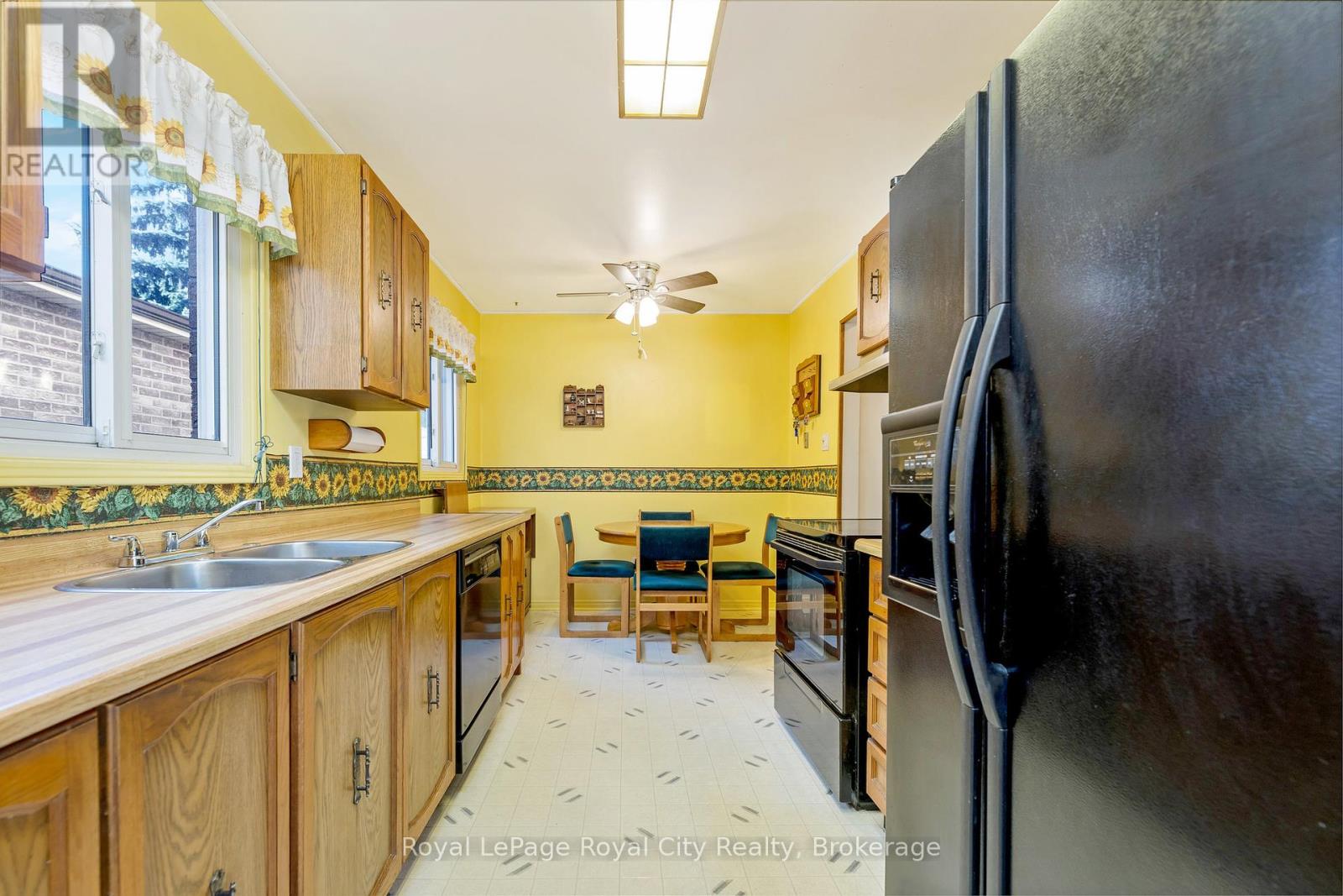Photo 15 of 5949 Pagosa Court, Mississauga ON