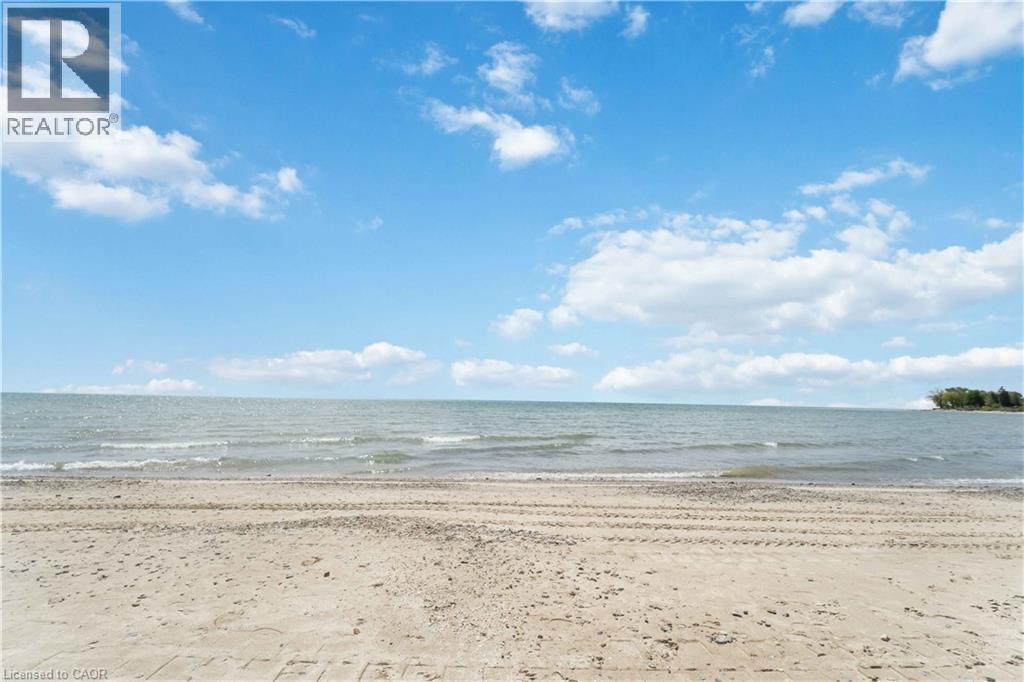 Photo 12 of 11110 Desiree Street, Wainfleet ON