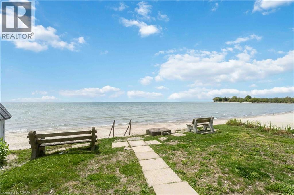 Photo 7 of 11110 Desiree Street, Wainfleet ON