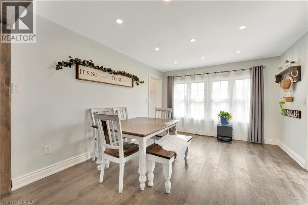Photo 11 of 9 Lorimer Street, St George ON