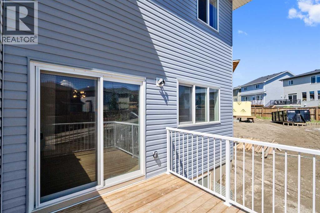 Photo 28 of 66 Heritage Circle, Cochrane AB