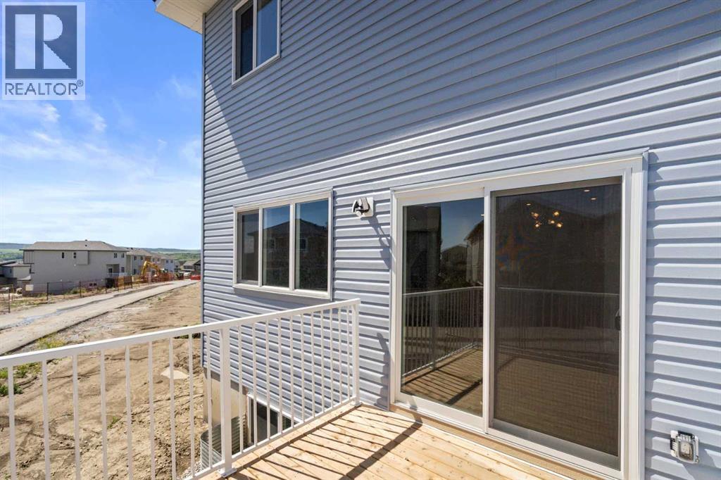 Photo 6 of 66 Heritage Circle, Cochrane AB
