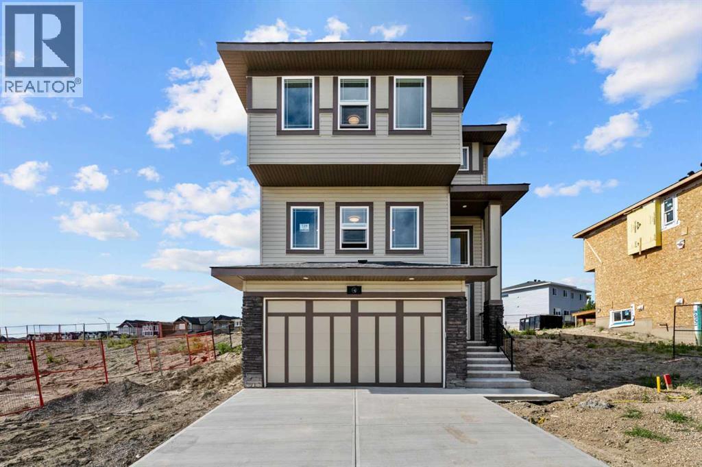 Photo 15 of 129 Heritage Boulevard, Cochrane AB