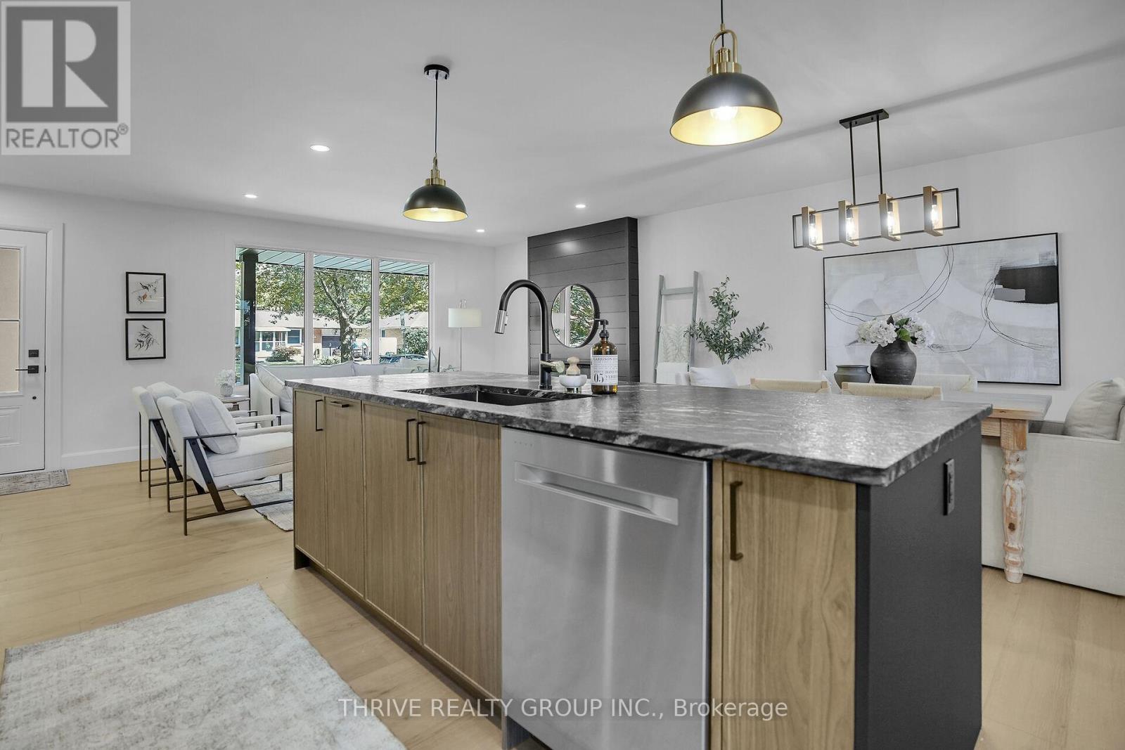 Photo 12 of 553 Viscount Road, London South ON