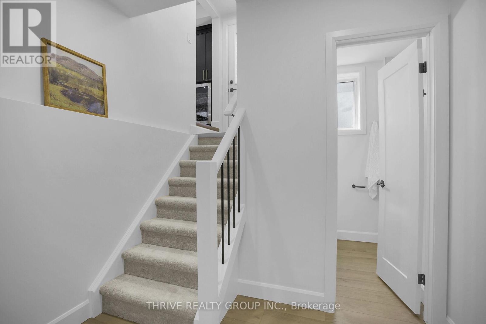 Photo 24 of 553 Viscount Road, London South ON