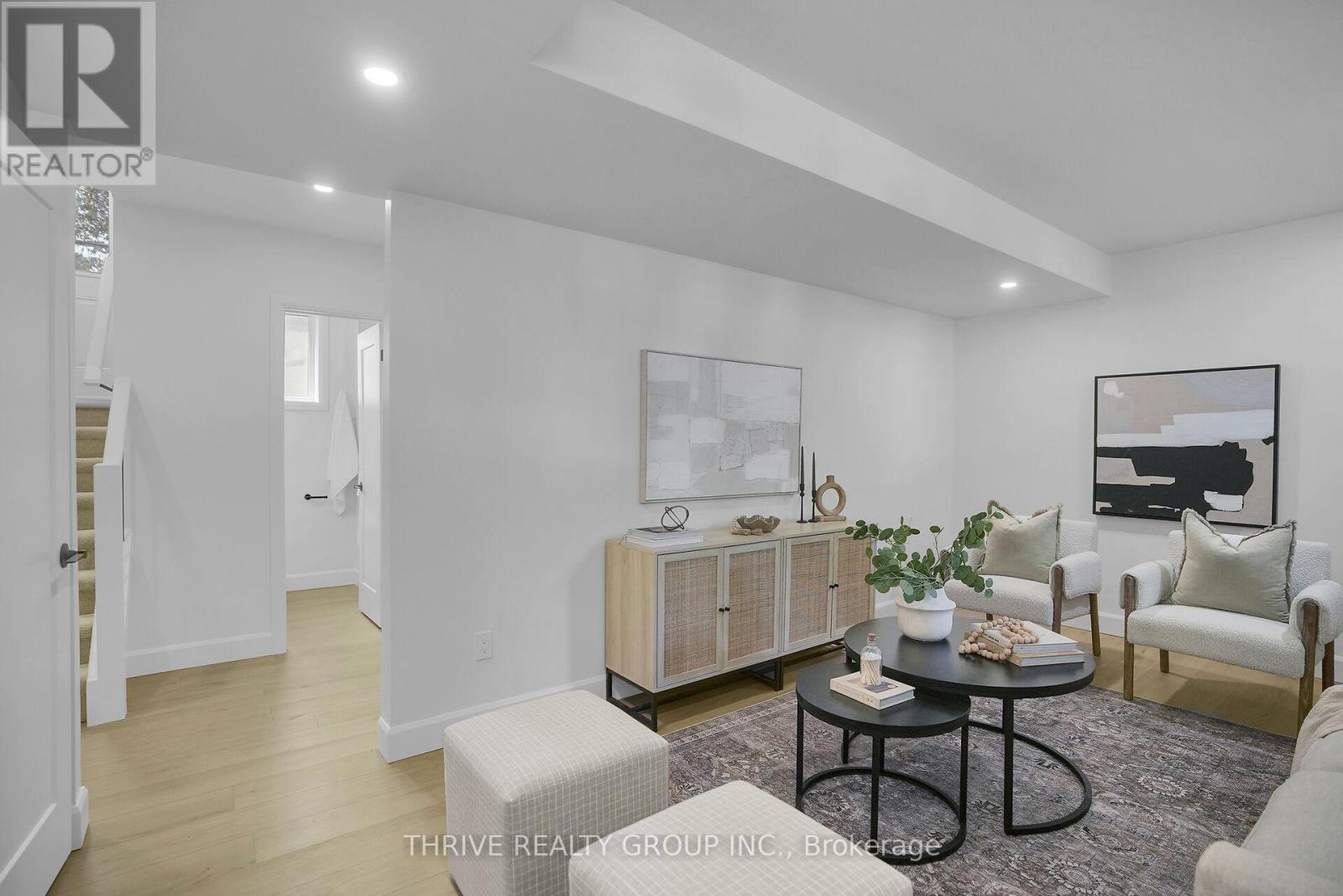 Photo 28 of 553 Viscount Road, London South ON
