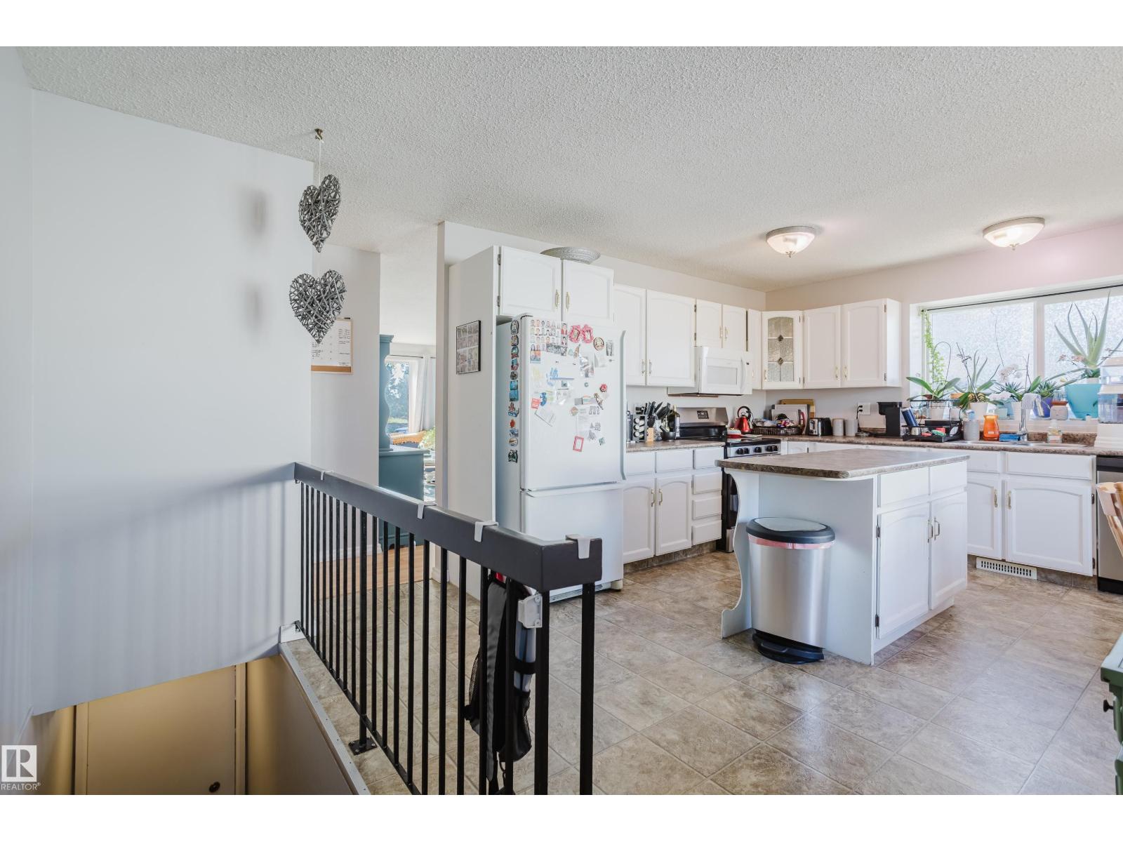 Photo 7 of 9301 81 A St, Fort Saskatchewan AB