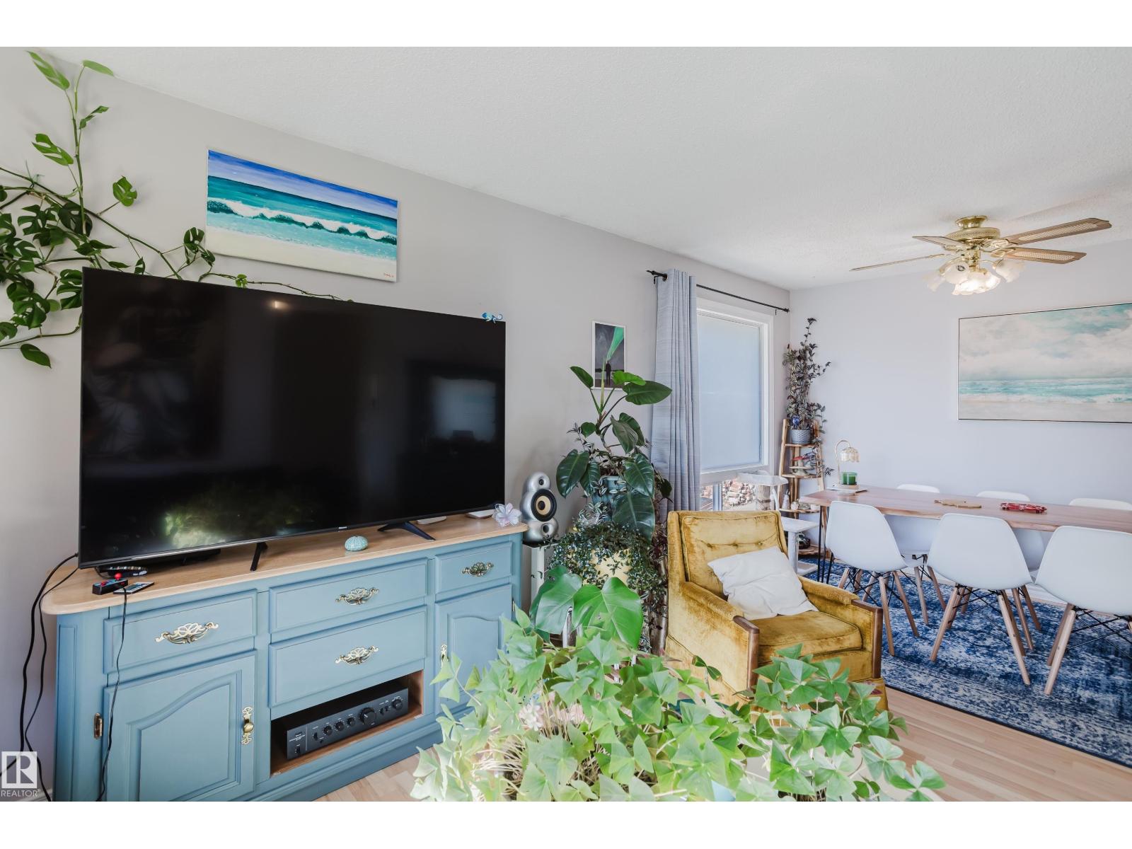 Photo 9 of 9301 81 A St, Fort Saskatchewan AB