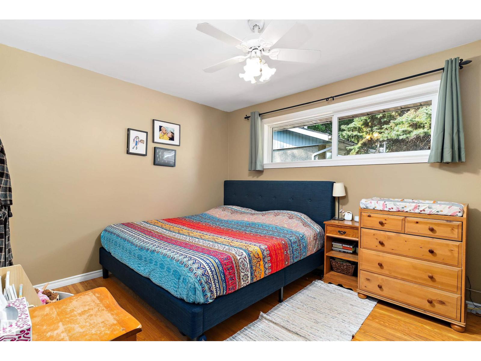 Photo 13 of 12131 52 St Nw, Edmonton AB
