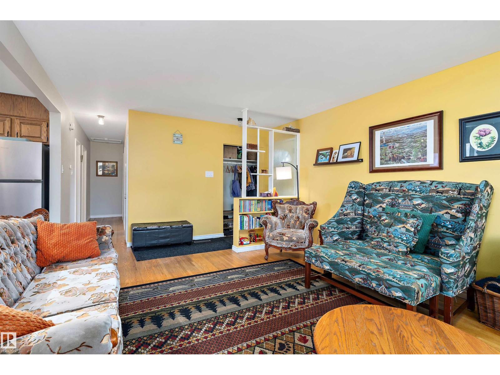 Photo 6 of 12131 52 St Nw, Edmonton AB
