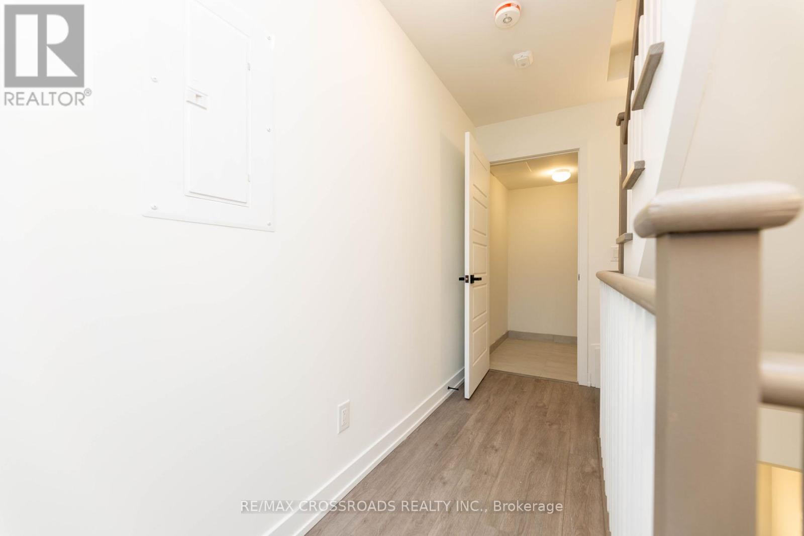 Photo 16 of Th 47 861 Sheppard Avenue W, Toronto ON