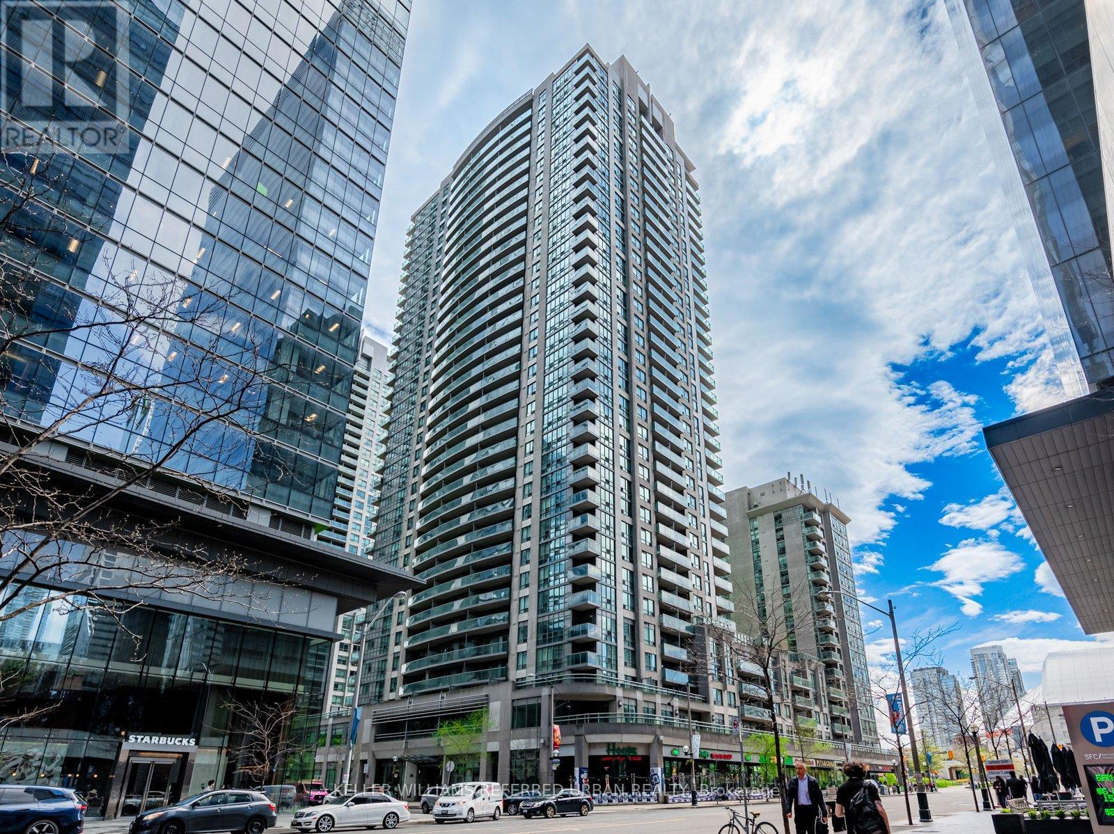Photo 6 of 705 30 Grand Trunk Crescent, Toronto ON