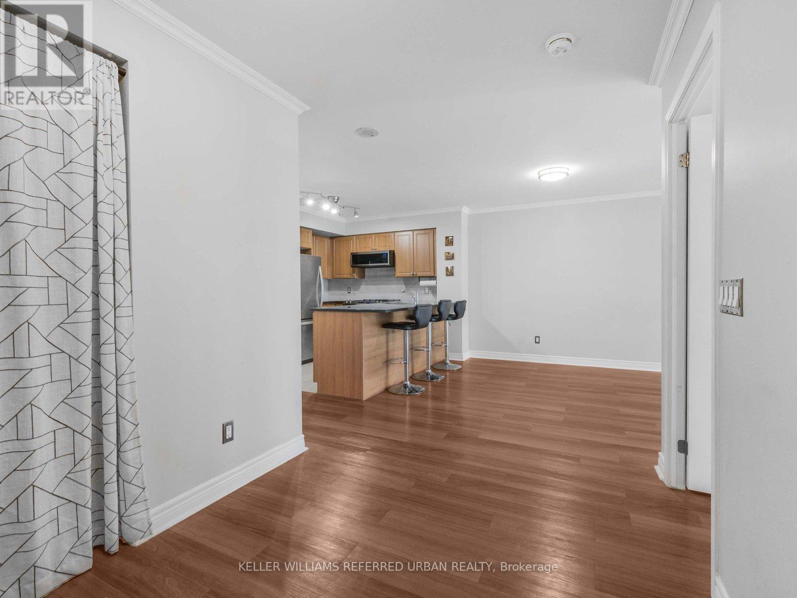 Photo 31 of 705 30 Grand Trunk Crescent, Toronto ON