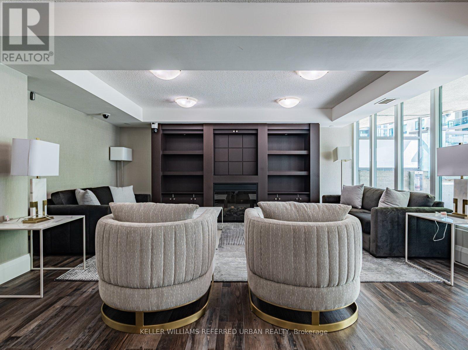 Photo 10 of 705 30 Grand Trunk Crescent, Toronto ON