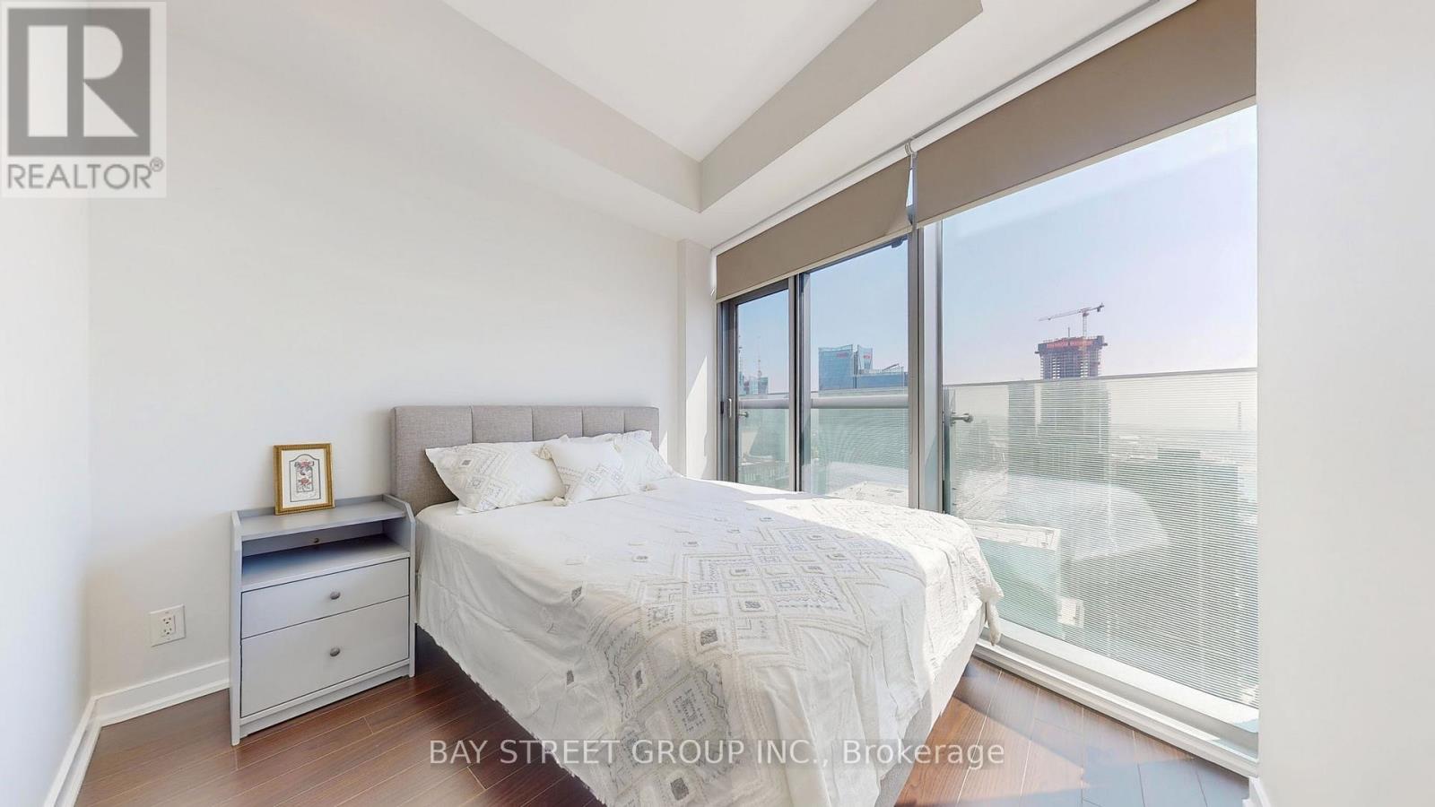 Photo 35 of 5903 14 York Street, Toronto ON
