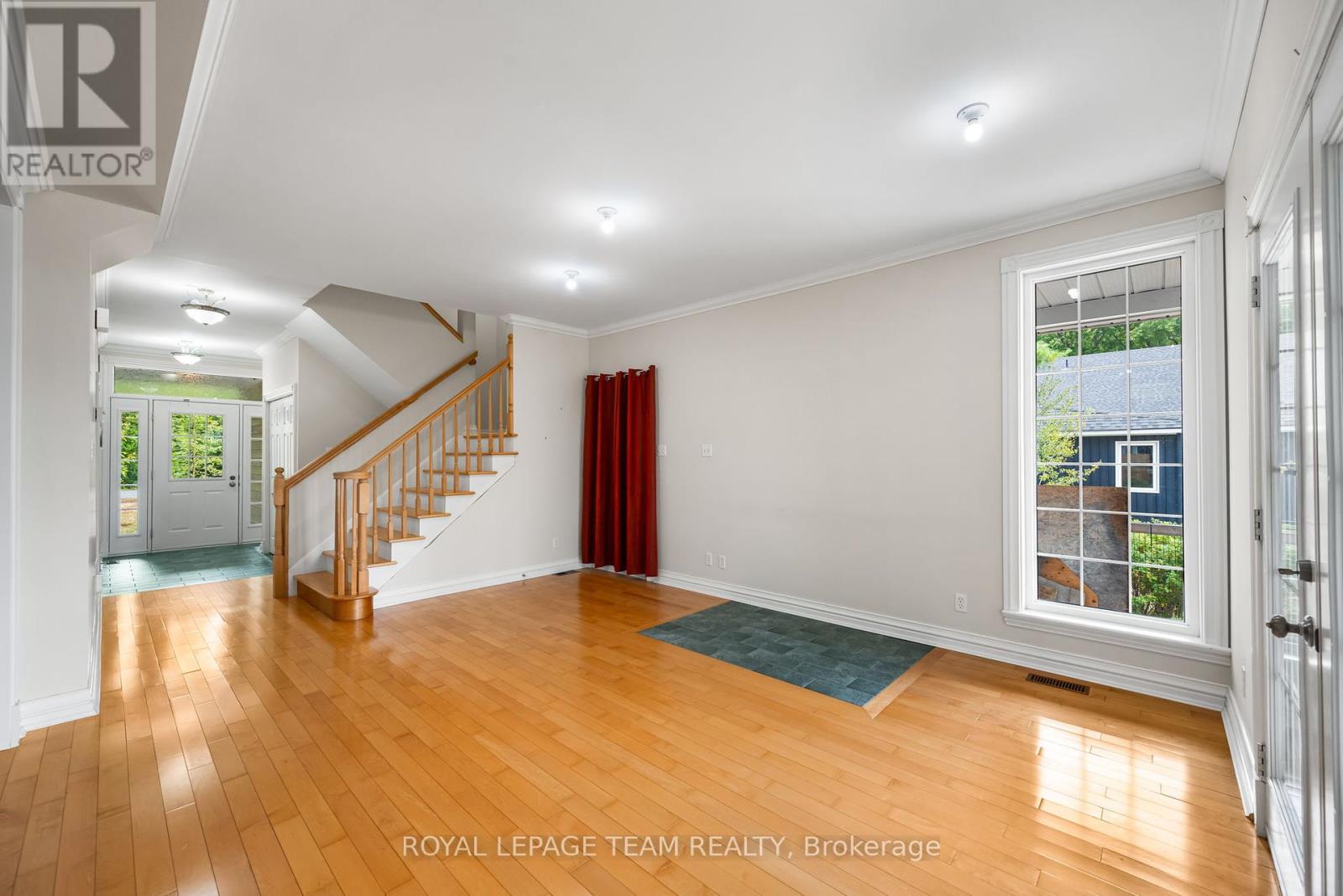 Photo 3 of 4310 Armitage Avenue, Ottawa ON
