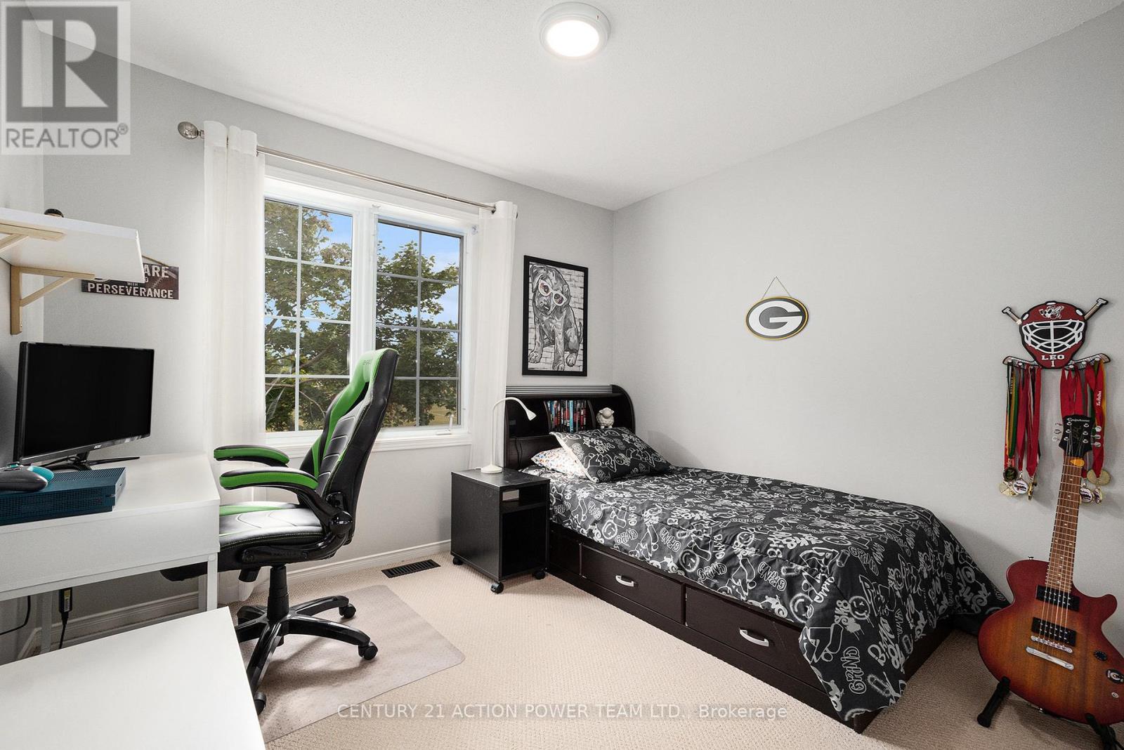 Photo 7 of 6008 Longleaf Drive, Ottawa ON