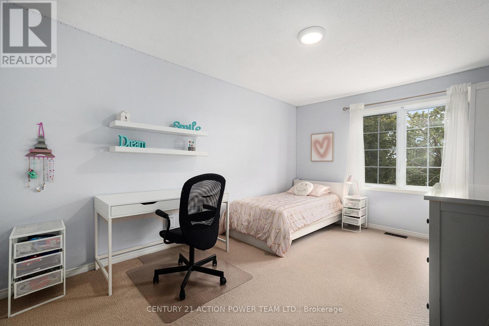 Photo 11 of 6008 Longleaf Drive, Ottawa ON