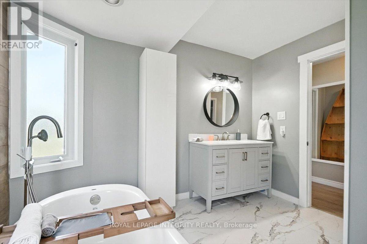 Photo 17 of 51 Marcel Street, Russell ON
