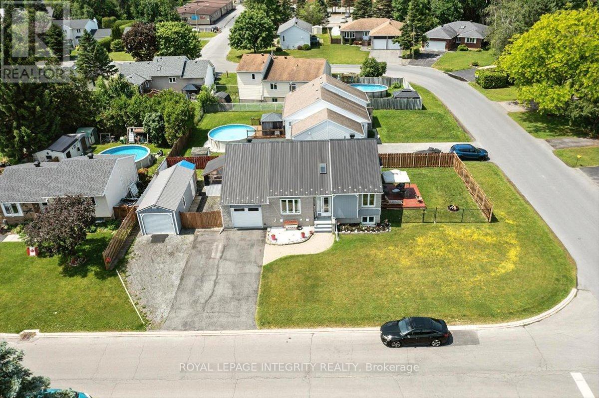 Photo 16 of 51 Marcel Street, Russell ON