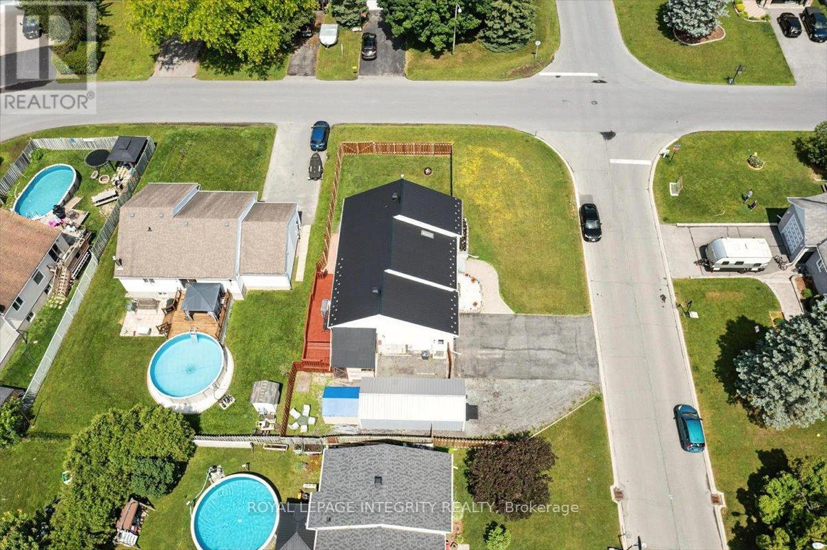 Photo 18 of 51 Marcel Street, Russell ON