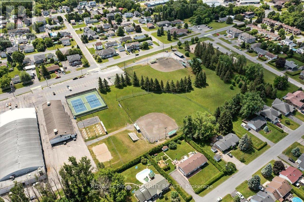 Photo 42 of 51 Marcel Street, Russell ON