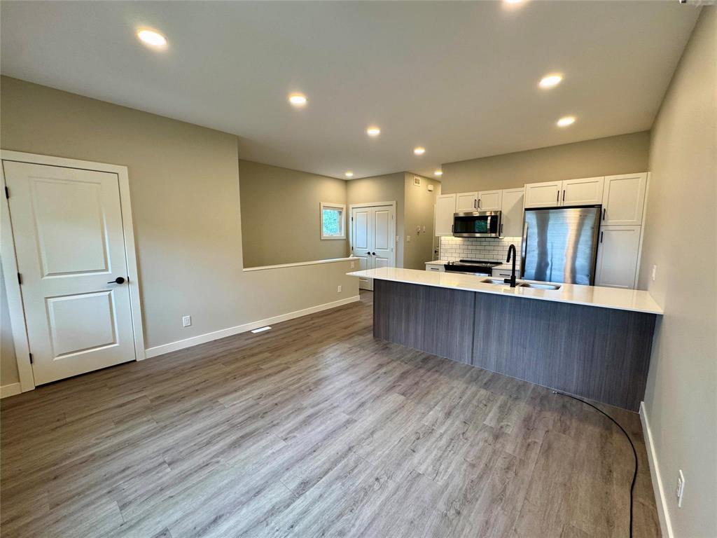 Photo 21 of 1 2 19 Regal Avenue, Winnipeg MB