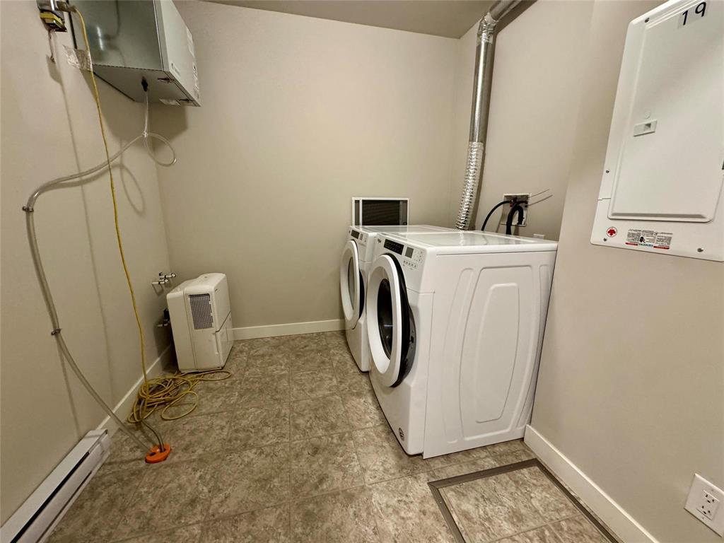 Photo 10 of 1 2 19 Regal Avenue, Winnipeg MB