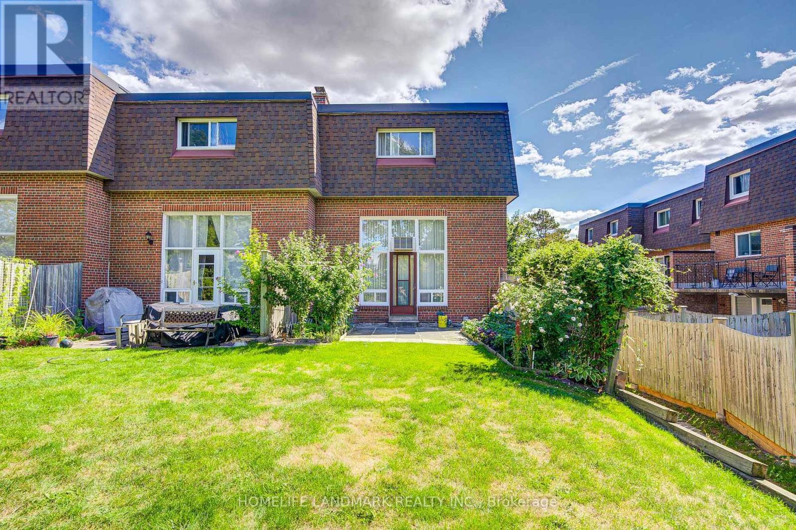 Photo 34 of 12 90 Crockamhill Drive, Toronto ON