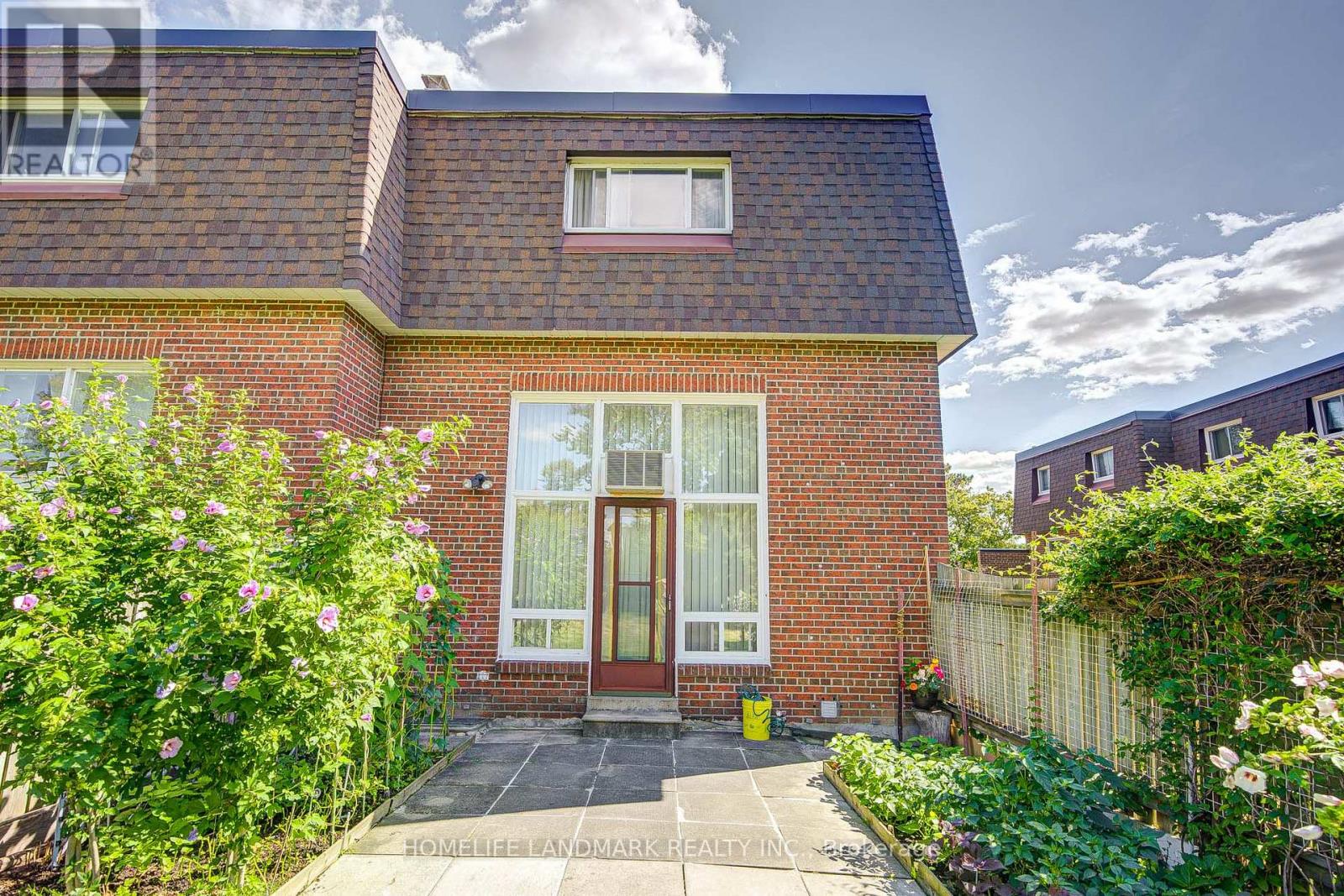 Photo 35 of 12 90 Crockamhill Drive, Toronto ON