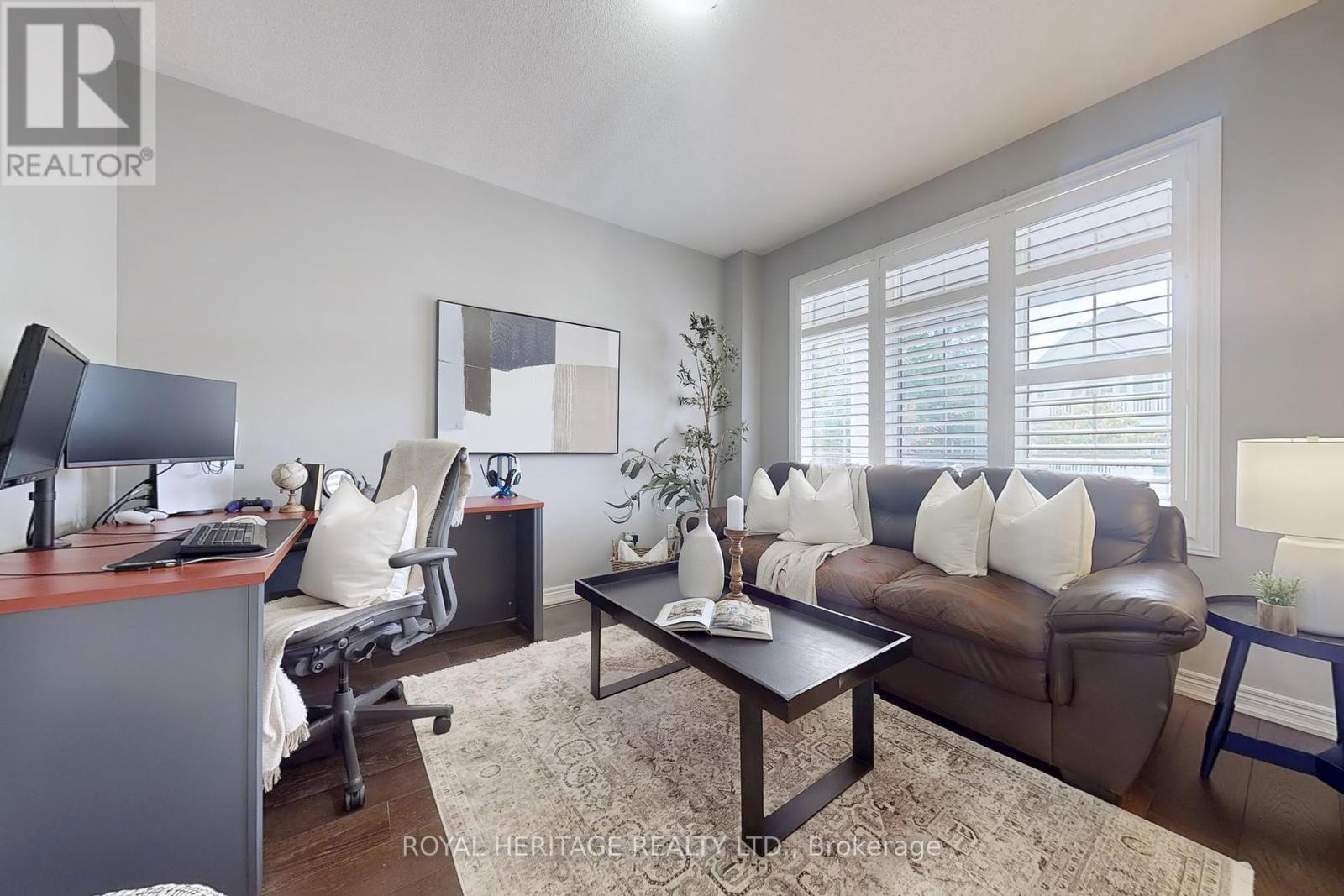 Photo 48 of 47 Sisson Lane, Clarington ON