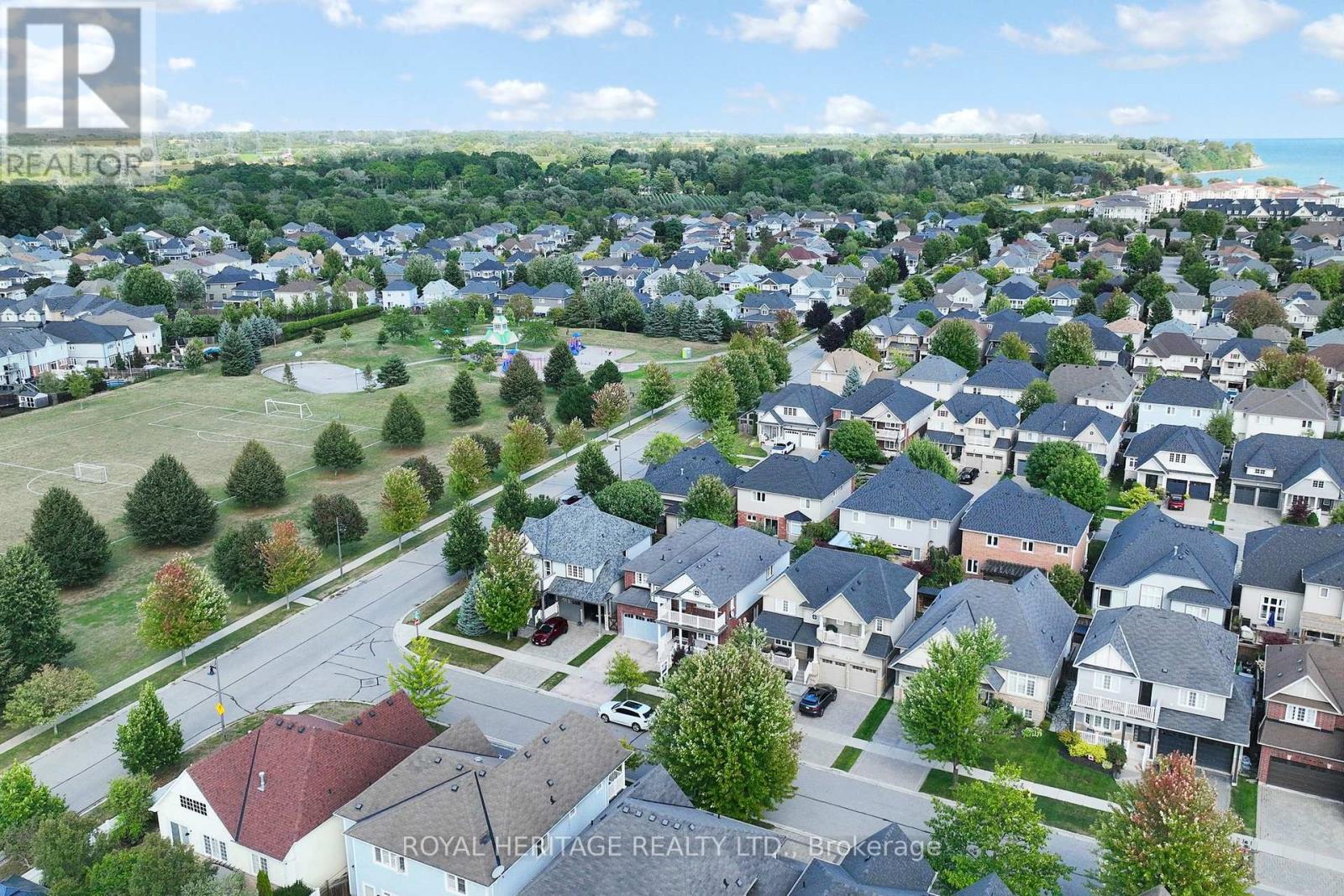 Photo 7 of 47 Sisson Lane, Clarington ON