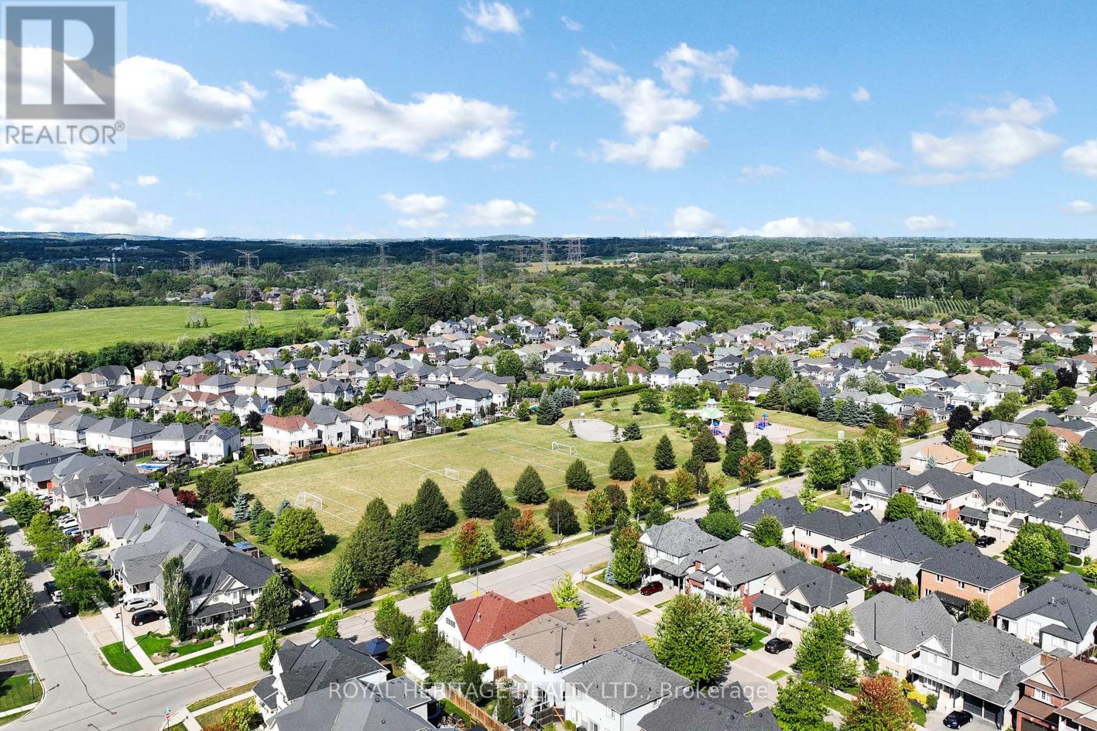 Photo 33 of 47 Sisson Lane, Clarington ON