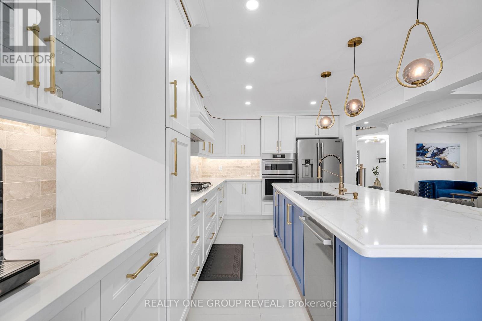 Photo 19 of 1 Bridgid Drive, Whitby ON
