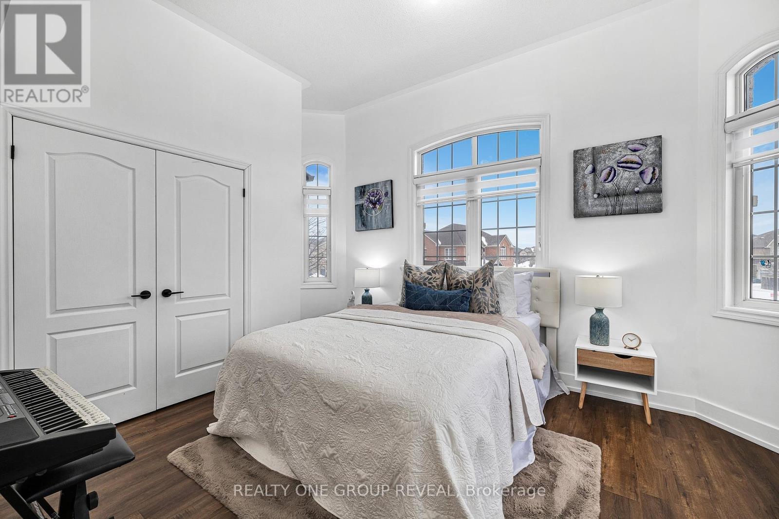 Photo 27 of 1 Bridgid Drive, Whitby ON