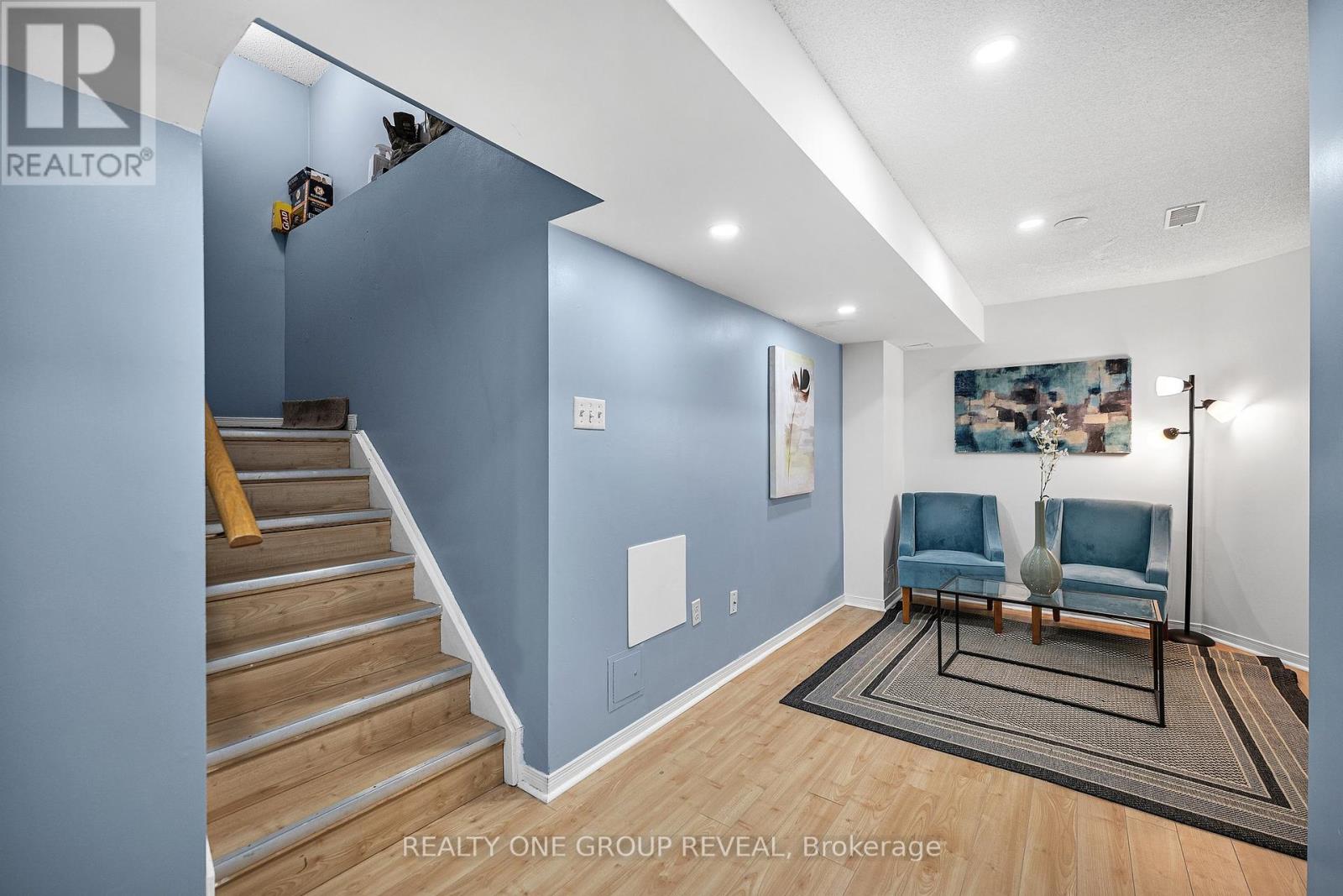 Photo 43 of 1 Bridgid Drive, Whitby ON
