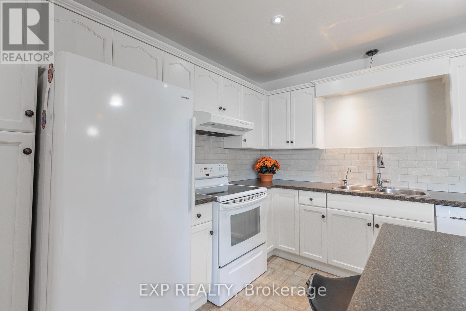 Photo 20 of 2446 Burger Road, Fort Erie ON