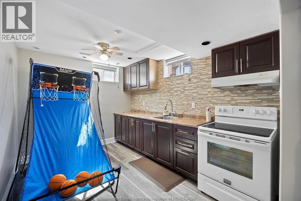 Photo 23 of 449 Chambers Drive, Lakeshore ON