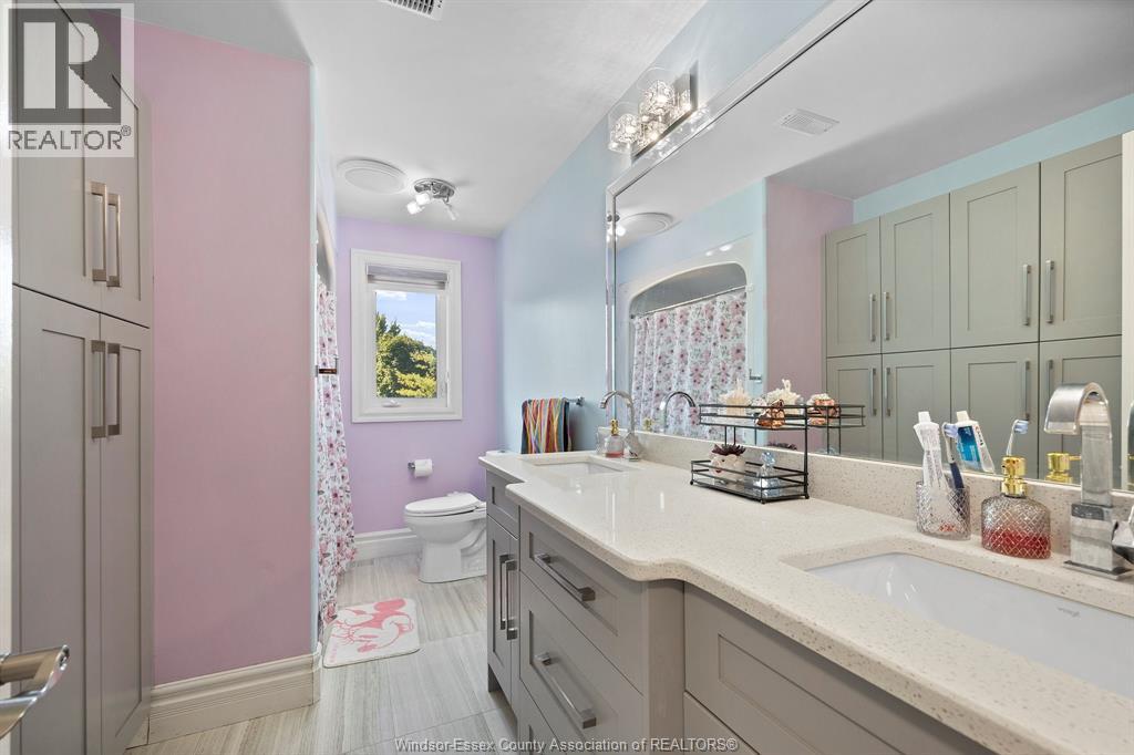 Photo 34 of 449 Chambers Drive, Lakeshore ON