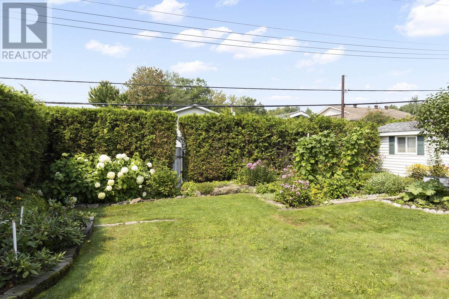 Photo 27 of 83 Plaintree Dr, Sault Ste Marie ON