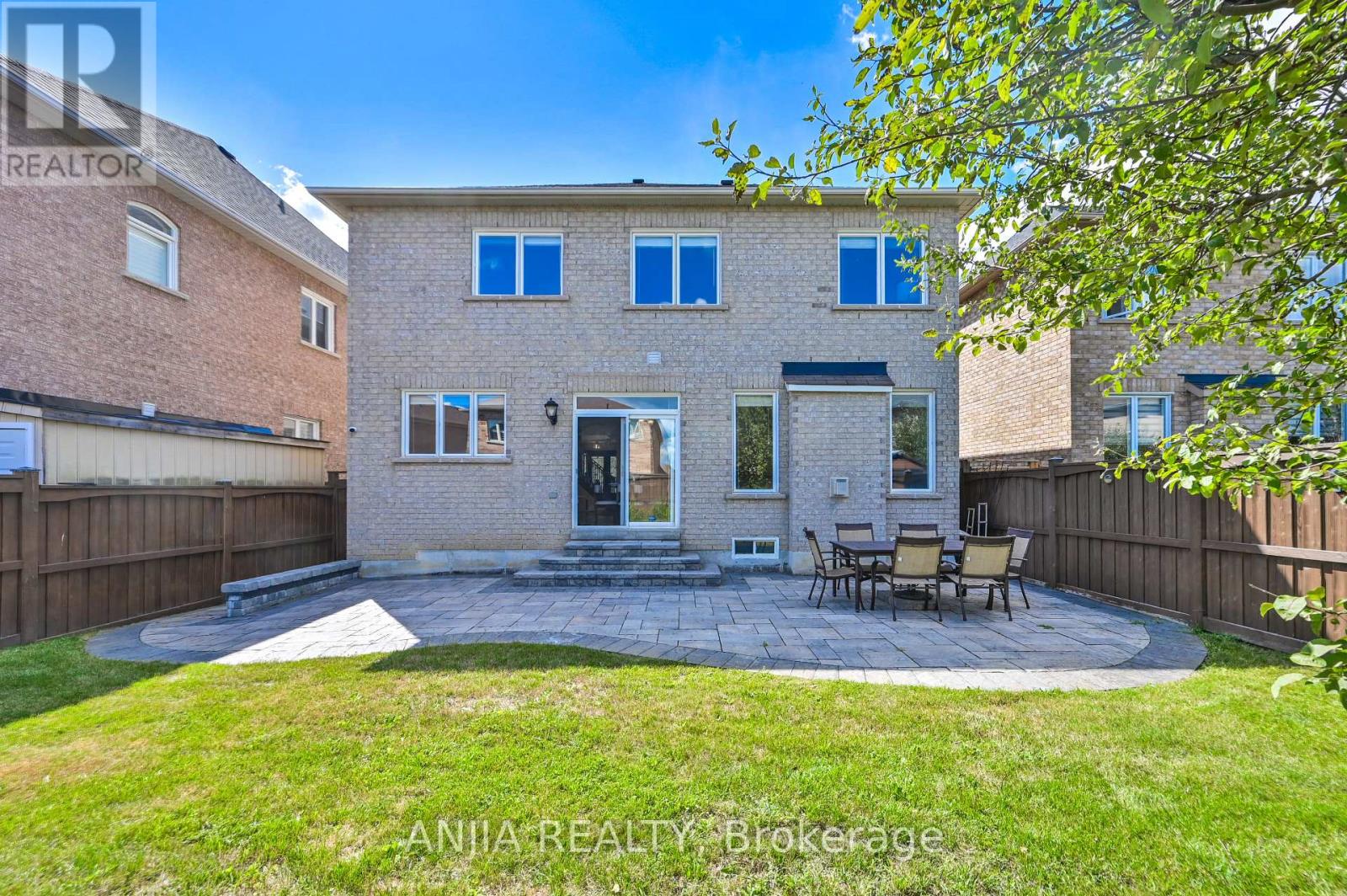 Photo 18 of 151 Manley Avenue, Whitchurchstouffville ON