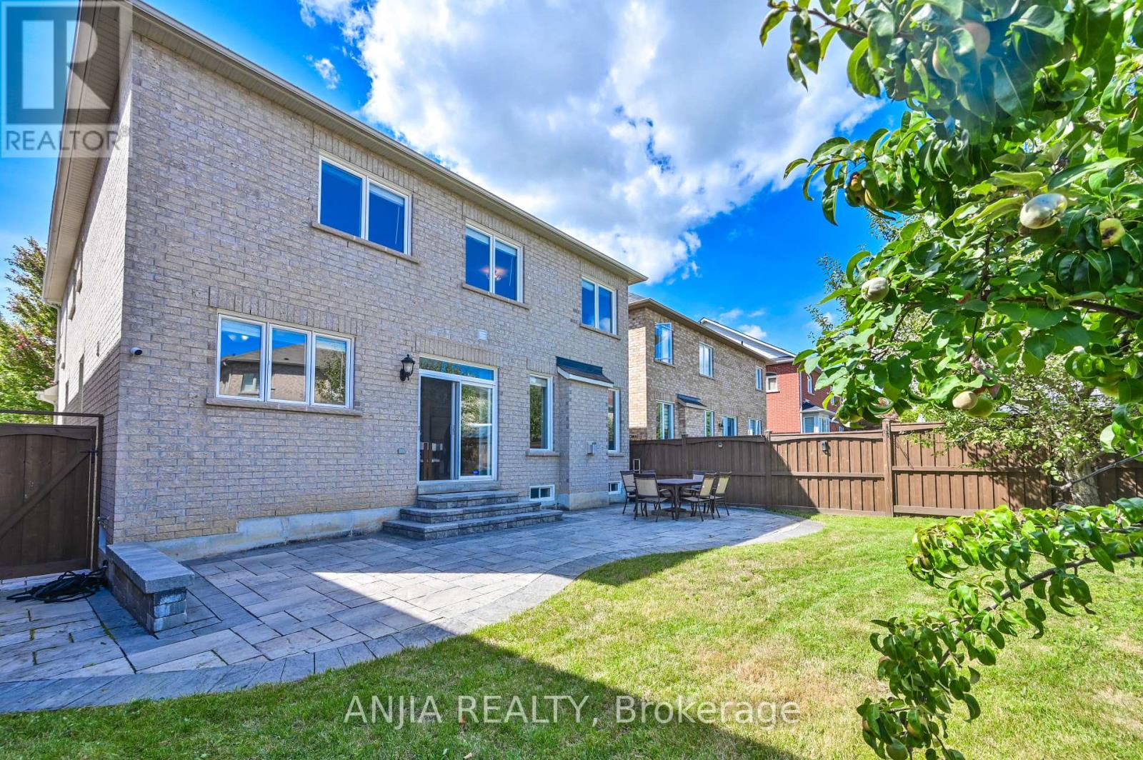 Photo 22 of 151 Manley Avenue, Whitchurchstouffville ON