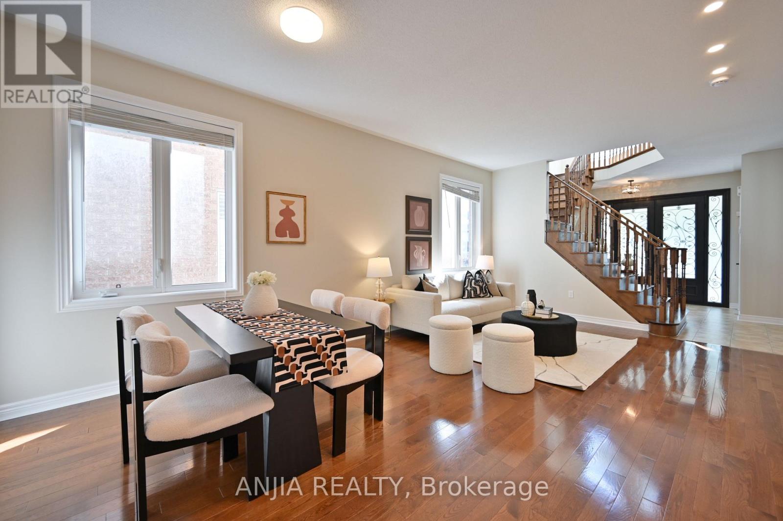 Photo 26 of 151 Manley Avenue, Whitchurchstouffville ON