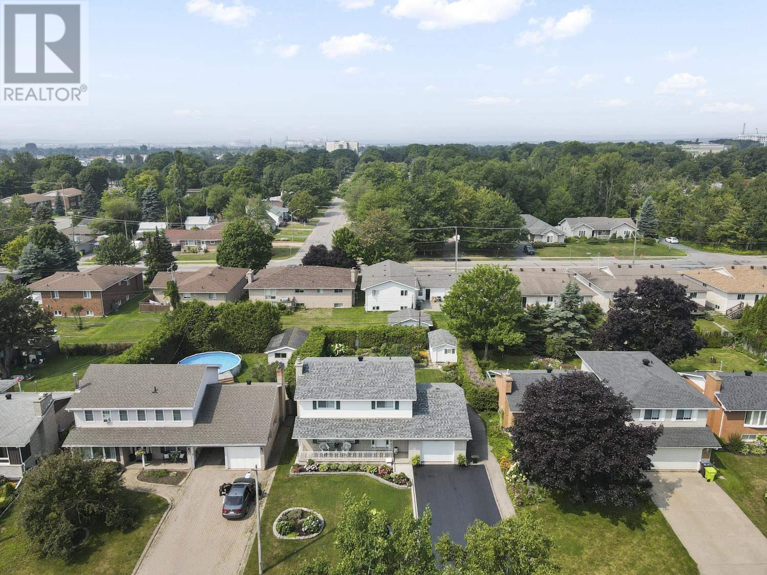 Photo 19 of 83 Plaintree Dr, Sault Ste Marie ON