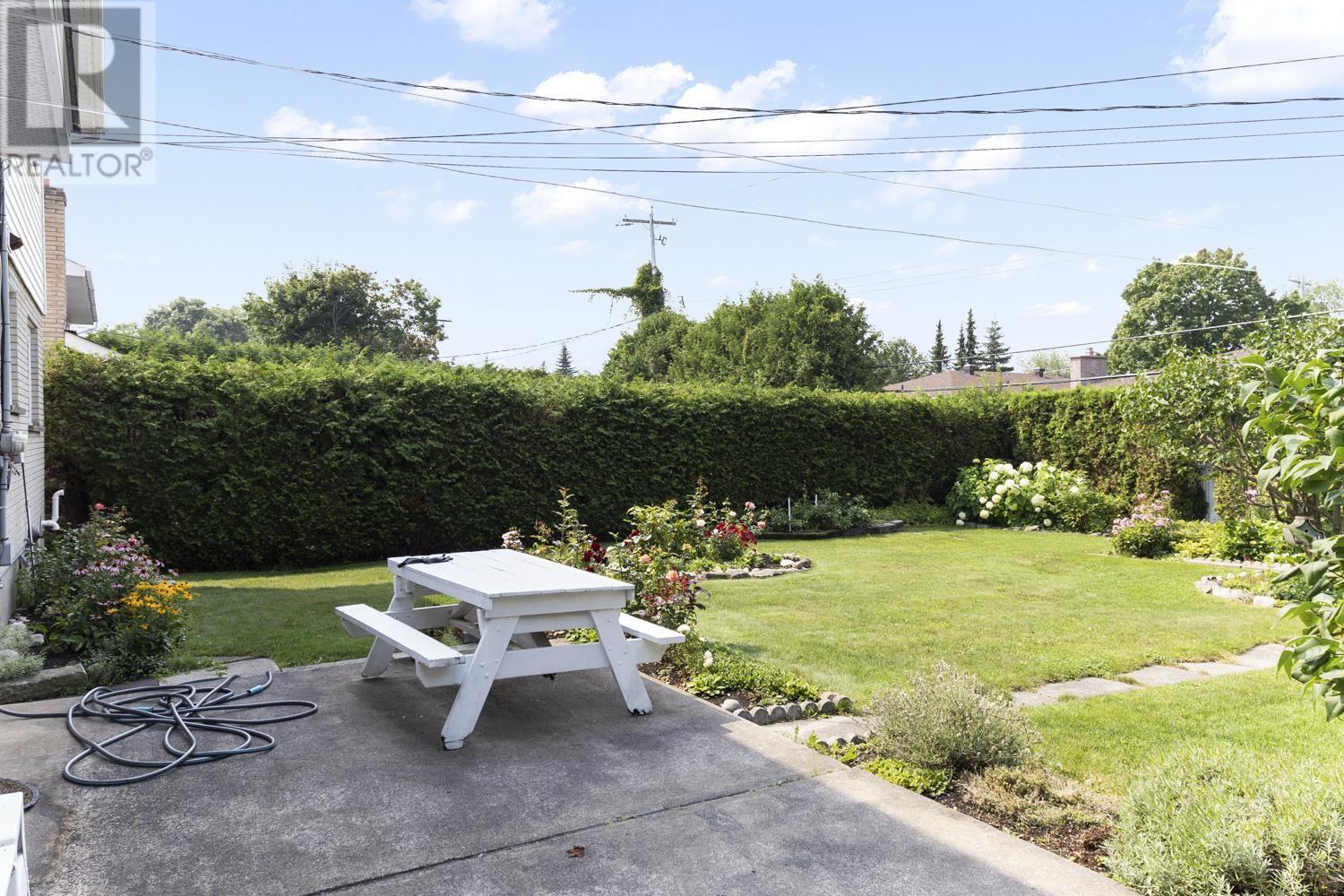 Photo 32 of 83 Plaintree Dr, Sault Ste Marie ON