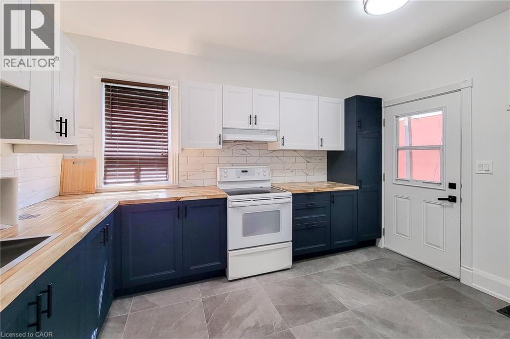 Photo 14 of 114 Tisdale Street N Unit Main, Hamilton ON