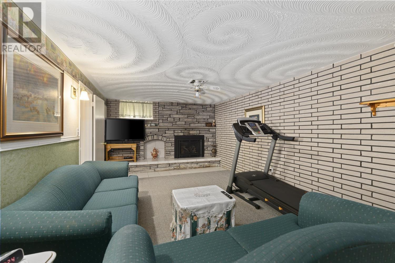Photo 30 of 83 Plaintree Dr, Sault Ste Marie ON